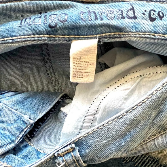 Light Blue Ripped Jeans by Indigo Thread Co. 🧵 - Picture 3 of 4